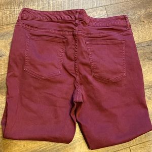 Maurices burgundy jeggings size L